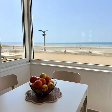 Camille - Vue - 2 Avec Grande Terrasse *